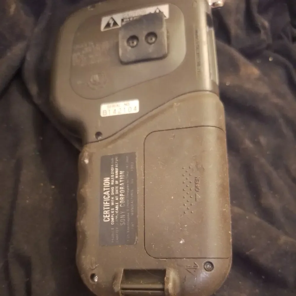 Sony Watchman Handheld Pocket TV Model FD 280 Television Rubber Handle parts